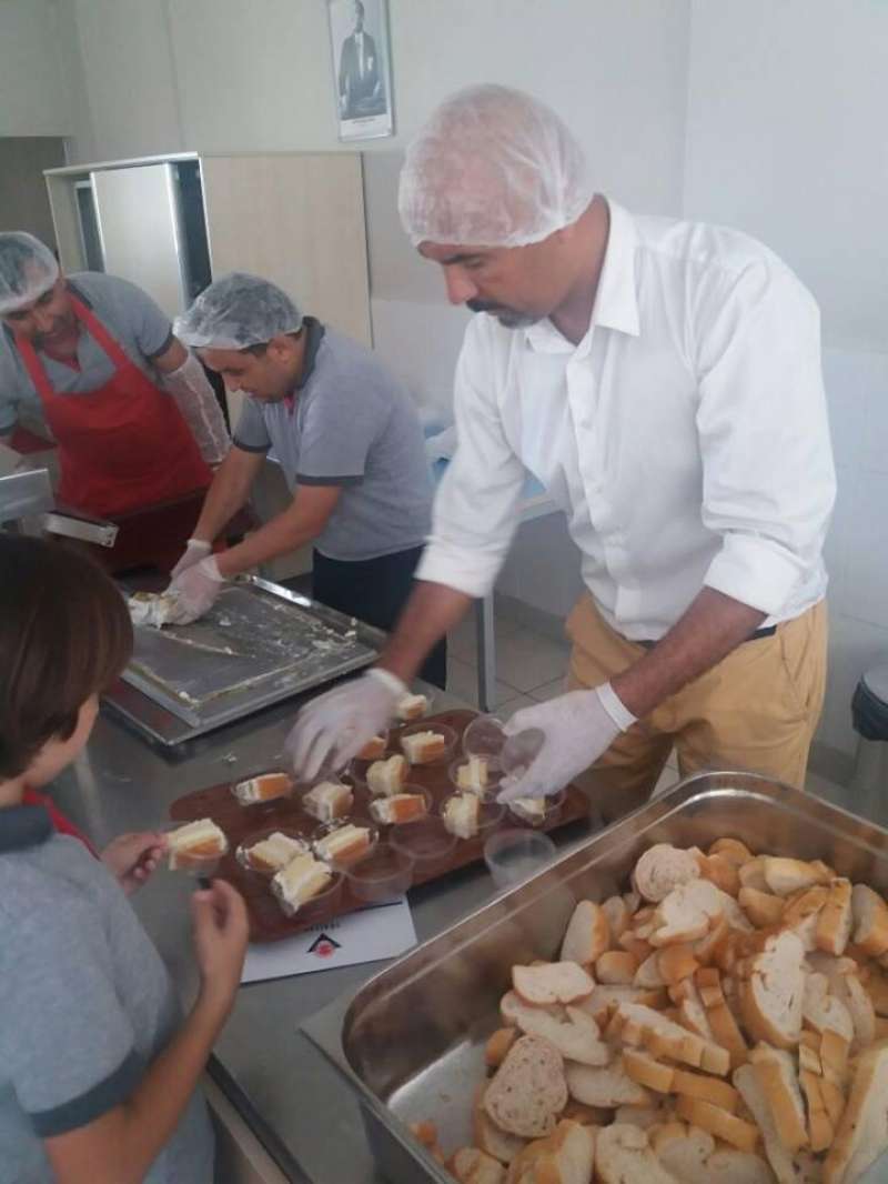 BAŞARI’LI ÖĞRENCİLERE TATLI SÜRPRİZ!